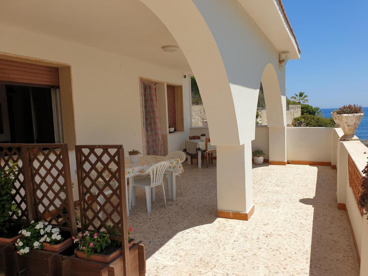 Rising Sun Bay Apartman Augusta Kültér fotó