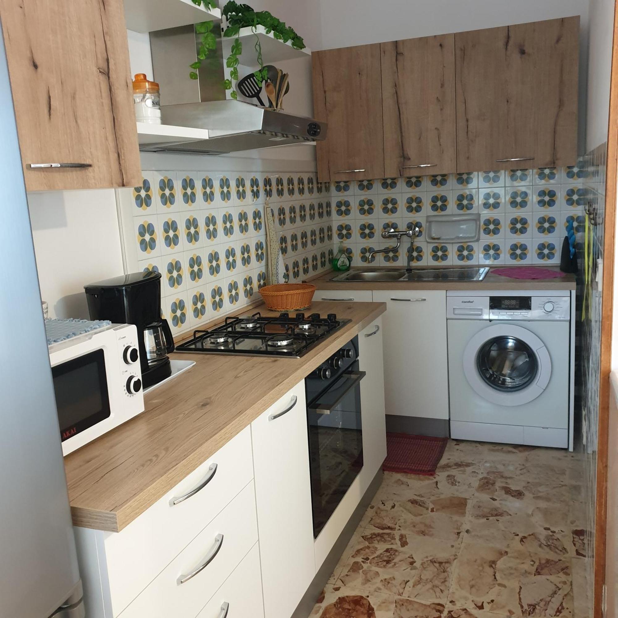 Rising Sun Bay Apartman Augusta Kültér fotó